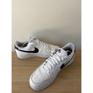 Nike Air Force 1 '07 Low White Black Size 11 Men’s Pre Owned No Box Good
